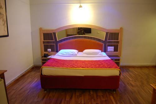 Hotel Park Plaza Madurai Εξωτερικό φωτογραφία