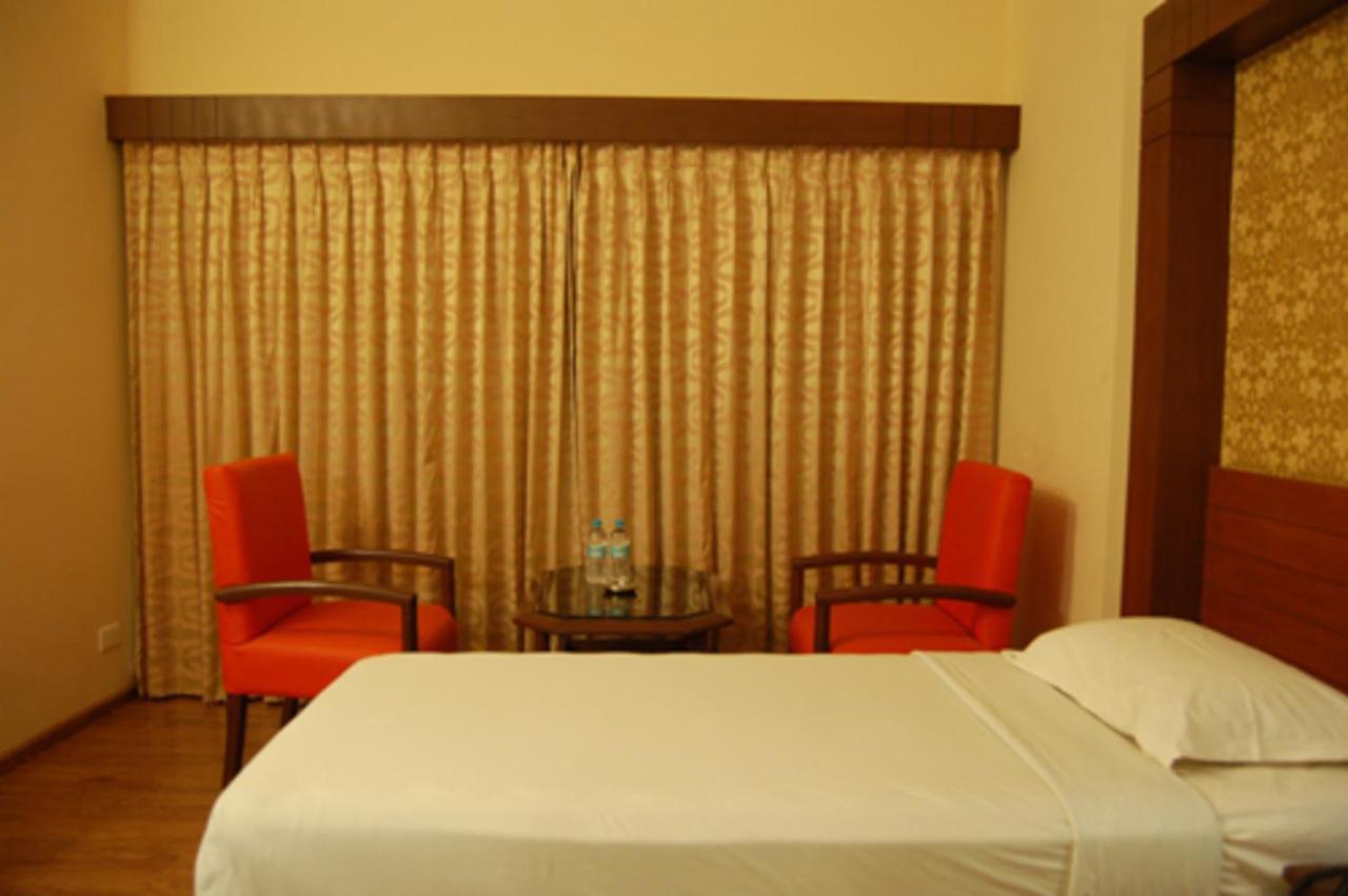 Hotel Park Plaza Madurai Εξωτερικό φωτογραφία
