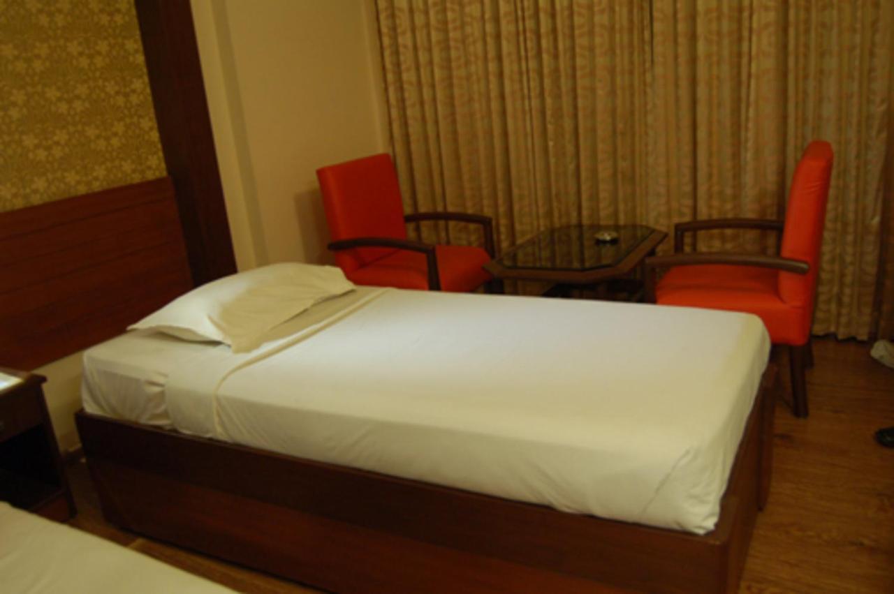 Hotel Park Plaza Madurai Εξωτερικό φωτογραφία